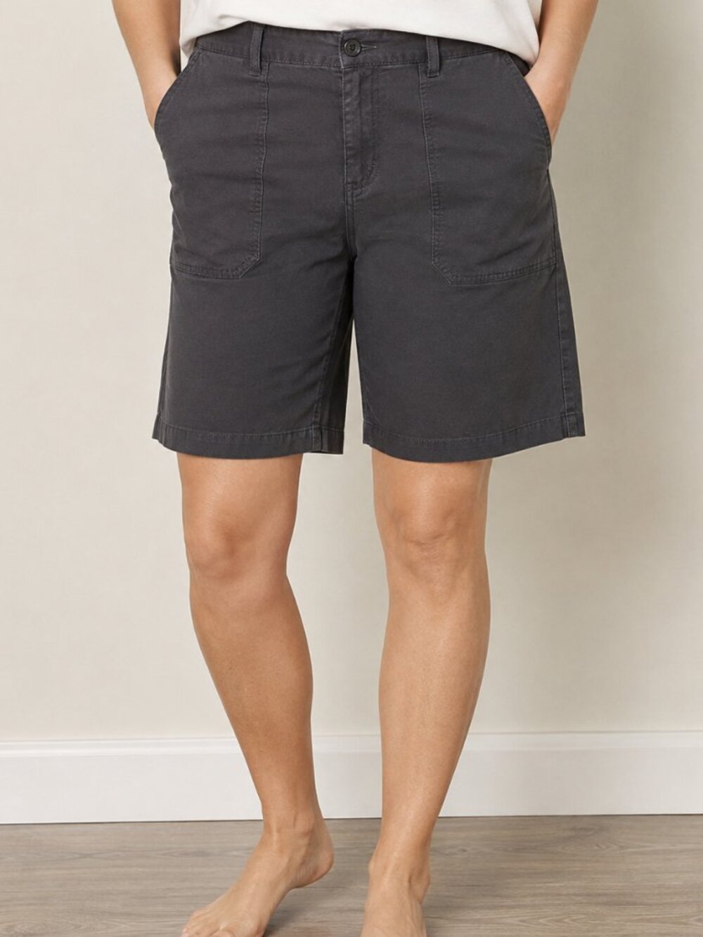 650-Denver Hayes Womenโs Utility Bermuda Shorts Black Size 18 Stretch Cotton